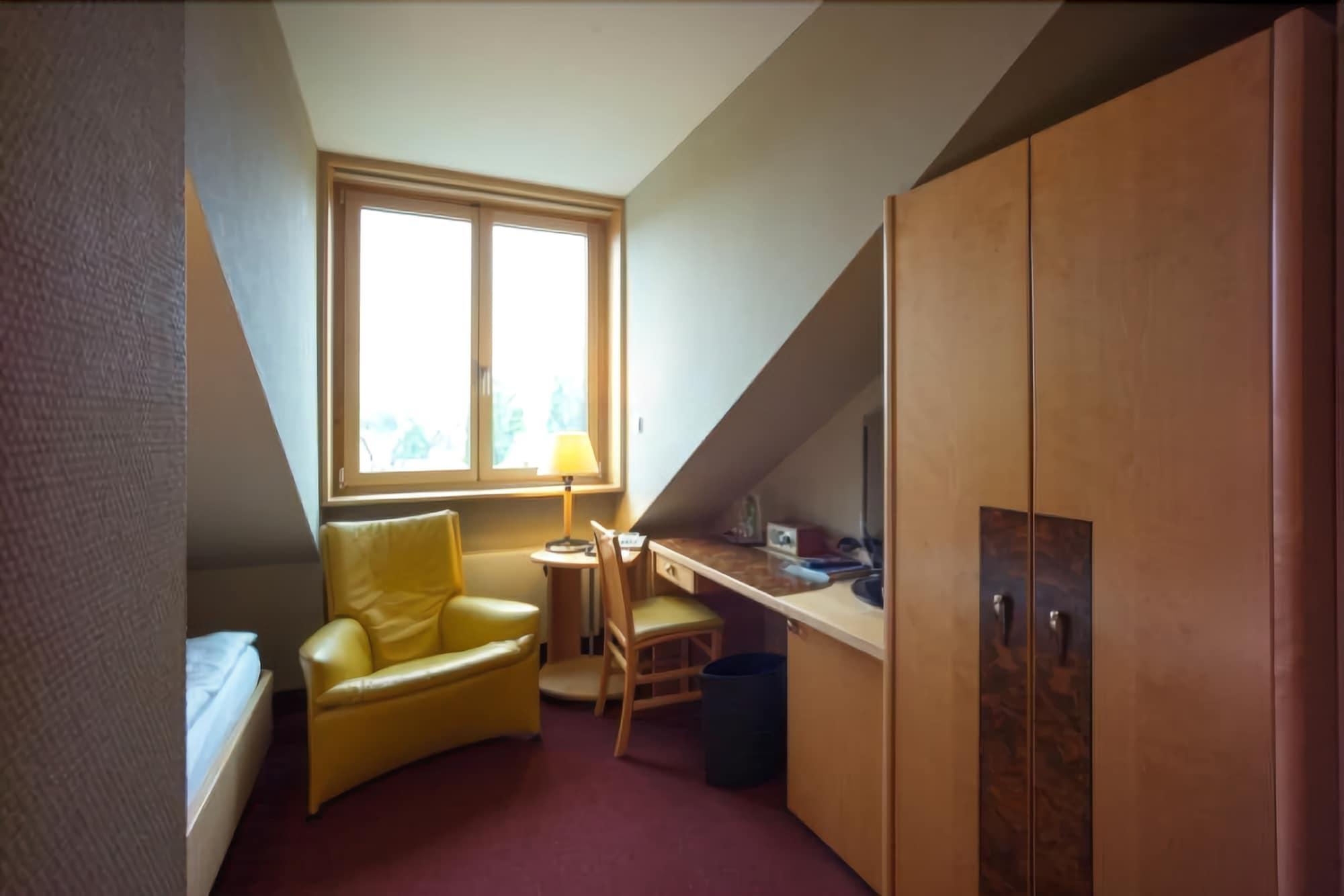 Hotel Gude Kassel Exteriör bild